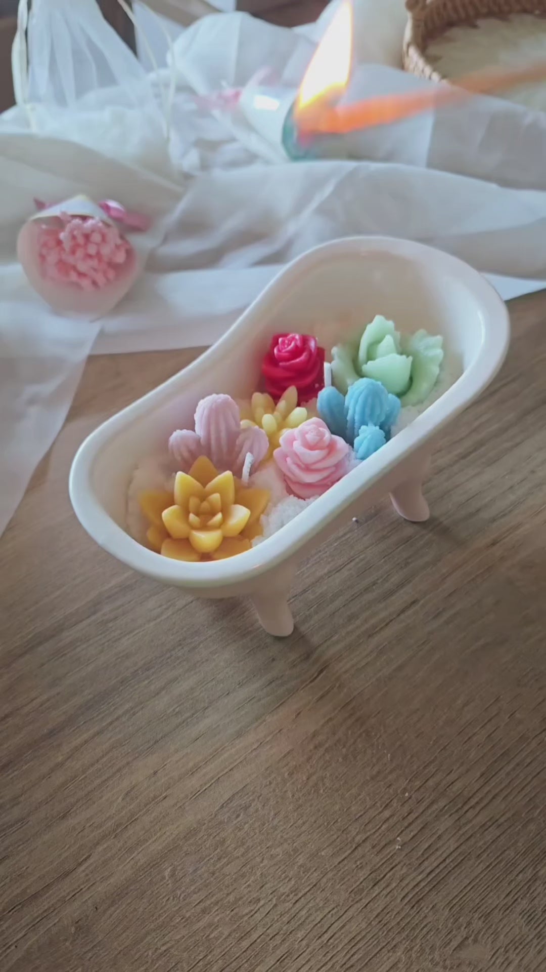 Bathtub Home Garden Candle, Made with Beeswax and Sand Wax